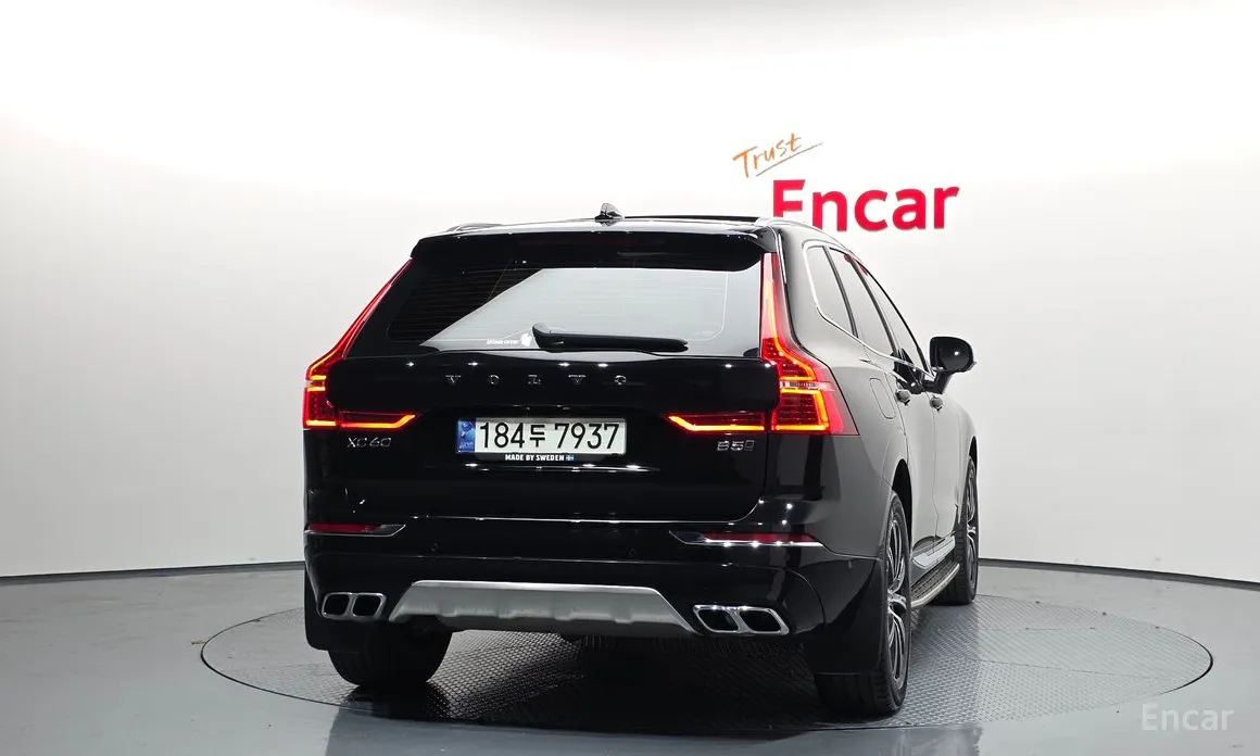 Фото 4 - Volvo XC60