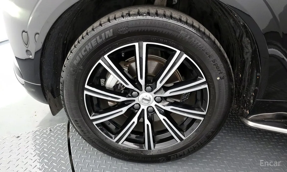 Фото 5 - Volvo XC60