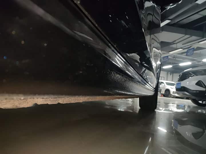 Фото 21 - Bestune B70