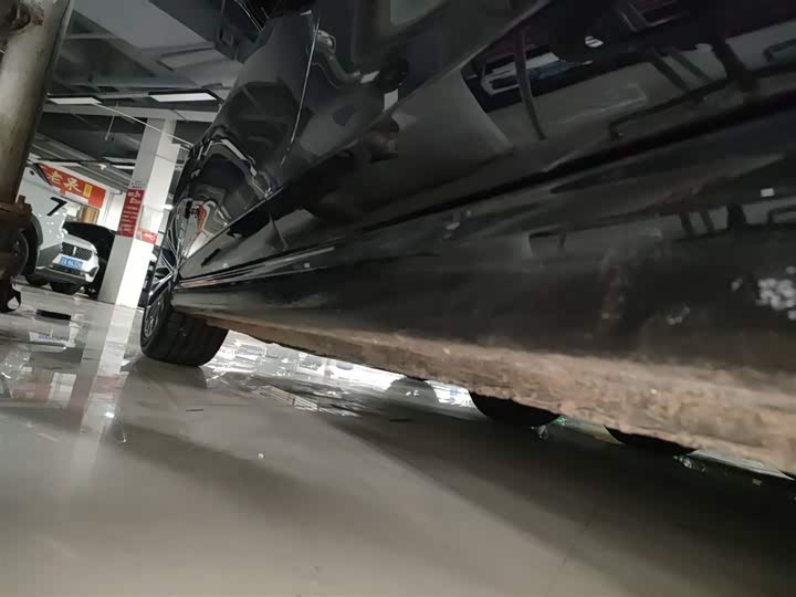 Фото 22 - Bestune B70