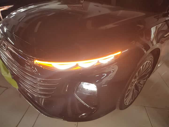 Фото 24 - Bestune B70