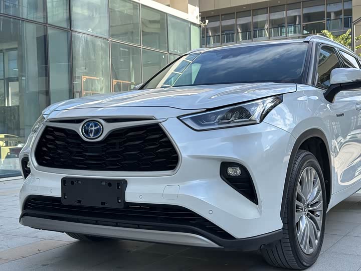 Фото 19 - Toyota Highlander