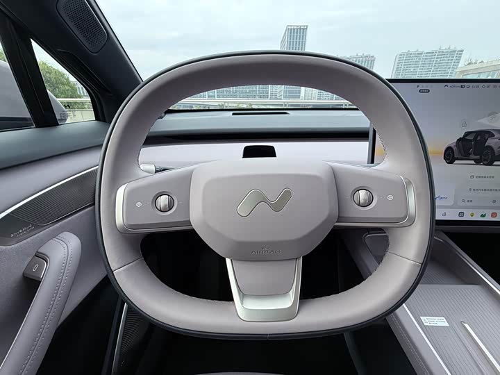 Фото 14 - Nio Onvo L60