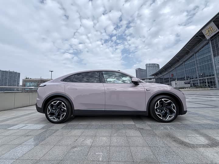 Фото 4 - Nio Onvo L60