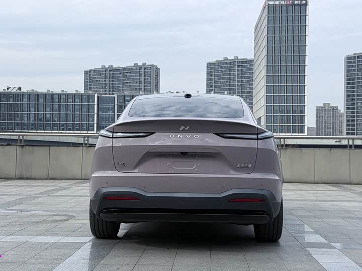 Фото 6 - Nio Onvo L60