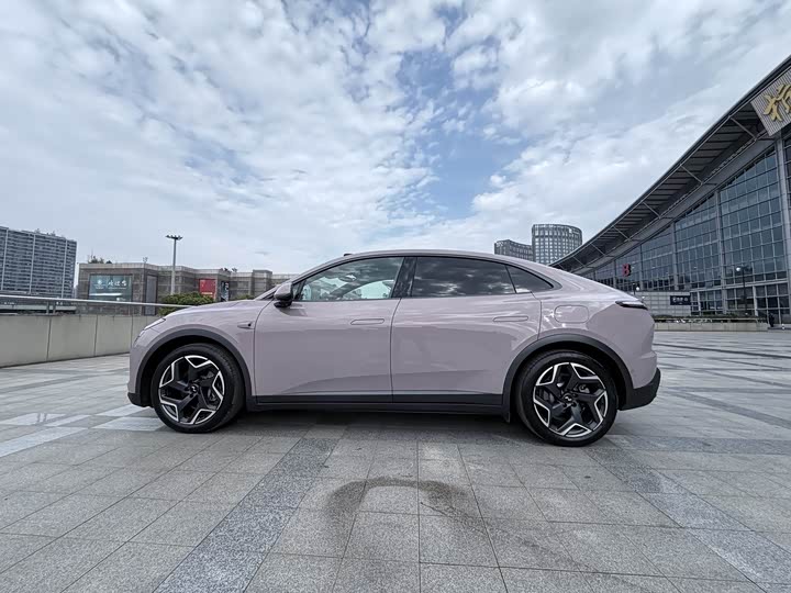 Фото 8 - Nio Onvo L60