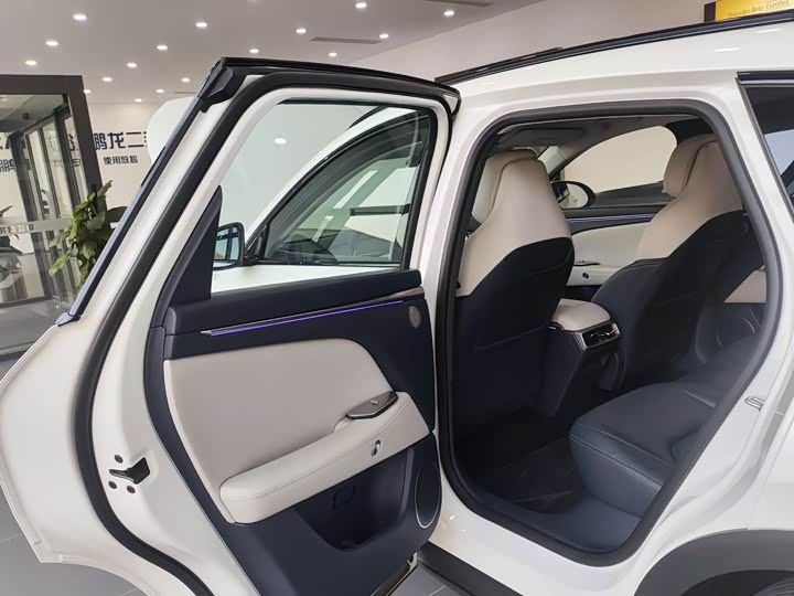 Фото 7 - BAIC Arcfox Alpha T5