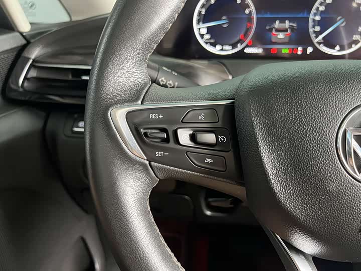 Фото 23 - Buick GL6