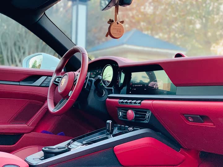 Фото 10 - Porsche 911