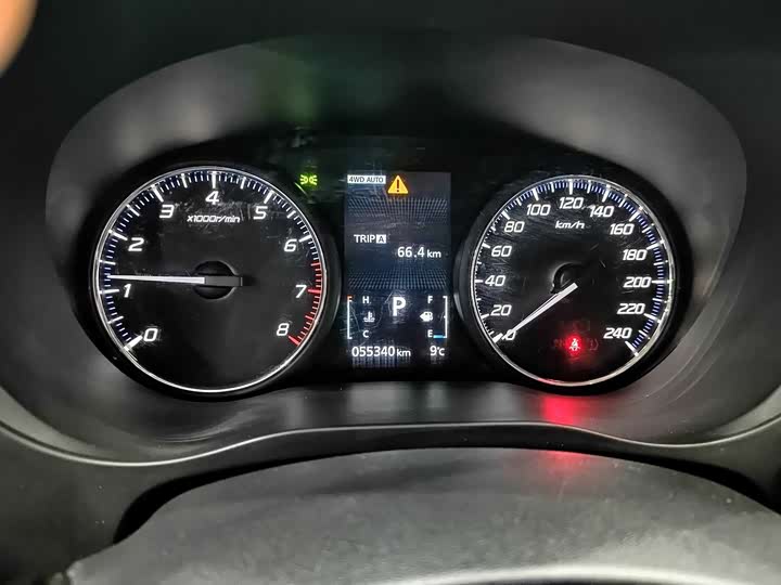 Фото 11 - Mitsubishi Outlander