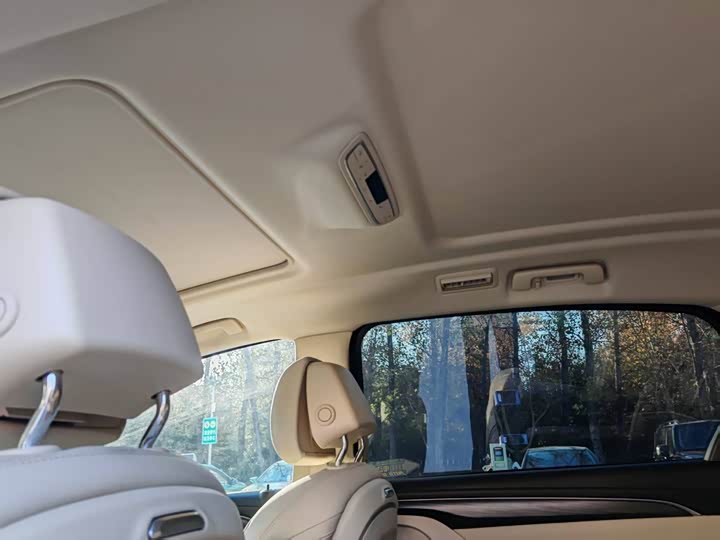 Фото 9 - Buick GL8 ES