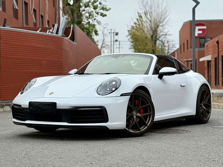 Фото 3 - Porsche 911