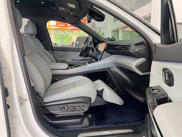 Фото 18 - Nio ES8