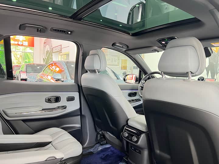 Фото 19 - Nio ES8