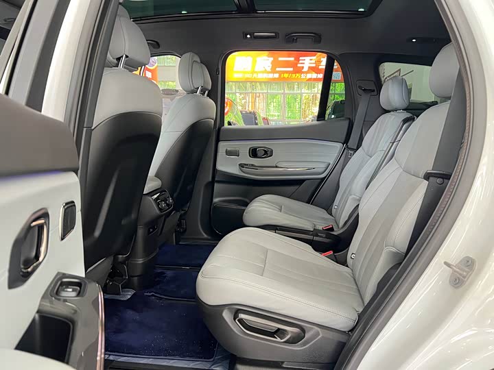 Фото 9 - Nio ES8