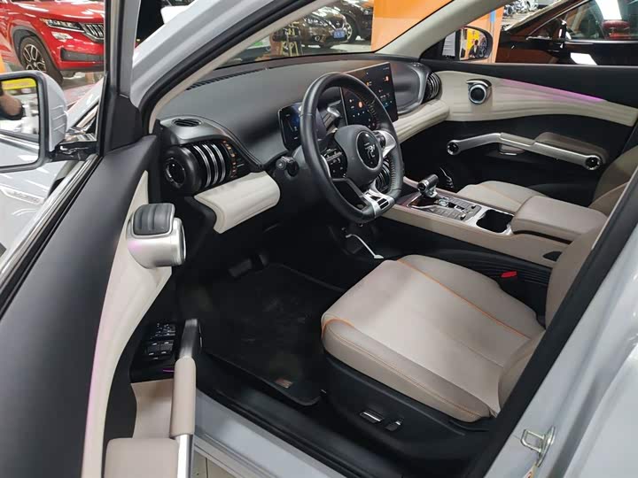 Фото 16 - BYD Yuan Plus