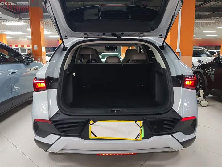 Фото 19 - BYD Yuan Plus