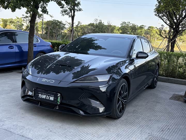 Фото 1 - BYD Seal