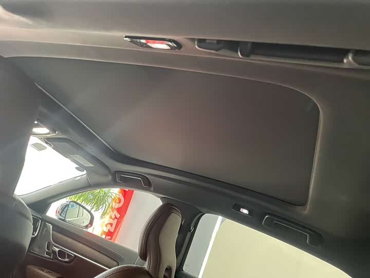 Фото 12 - Volvo S90 Hybrid