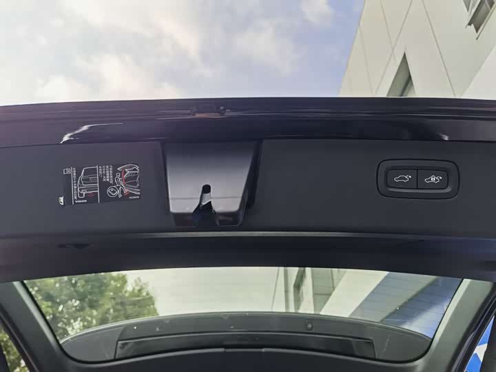 Фото 5 - Volvo XC90