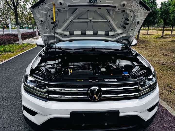 Фото 11 - Volkswagen Tharu