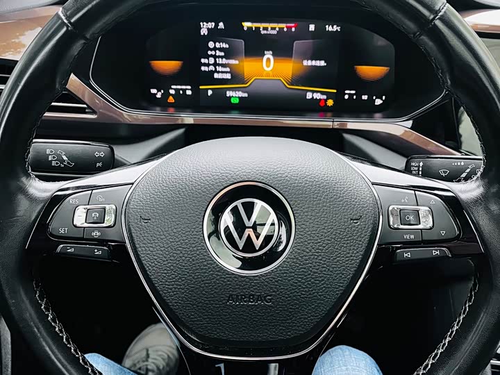 Фото 13 - Volkswagen Tharu