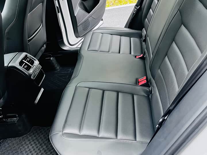 Фото 19 - Volkswagen Tharu