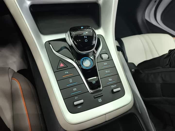 Фото 14 - BYD Song Pro Hybrid