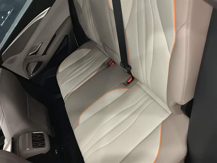 Фото 17 - BYD Song Pro Hybrid