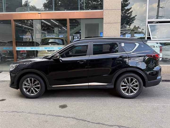 Фото 3 - Jetour X70