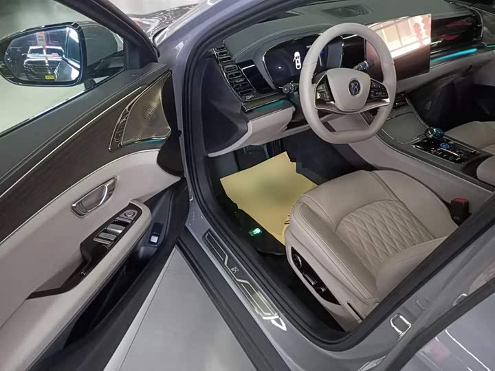 Фото 15 - BYD Han