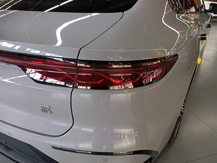 Фото 7 - BYD Han