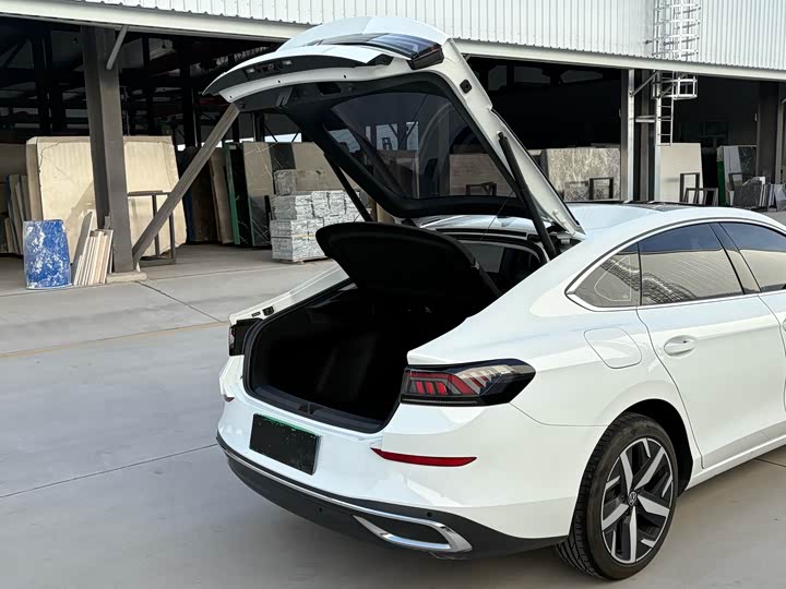 Фото 15 - Volkswagen Lamando L