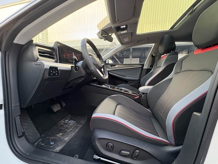 Фото 4 - Volkswagen Lamando L