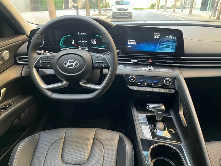 Фото 25 - Hyundai Elantra N line