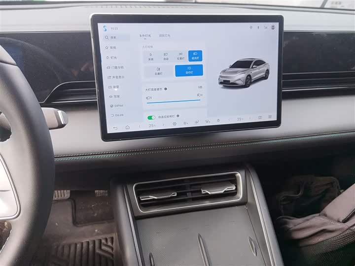 Фото 13 - BYD Qin L