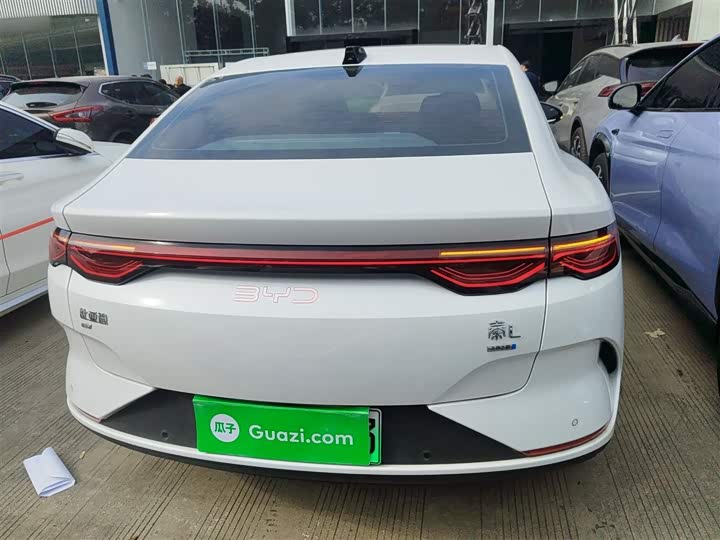 Фото 6 - BYD Qin L