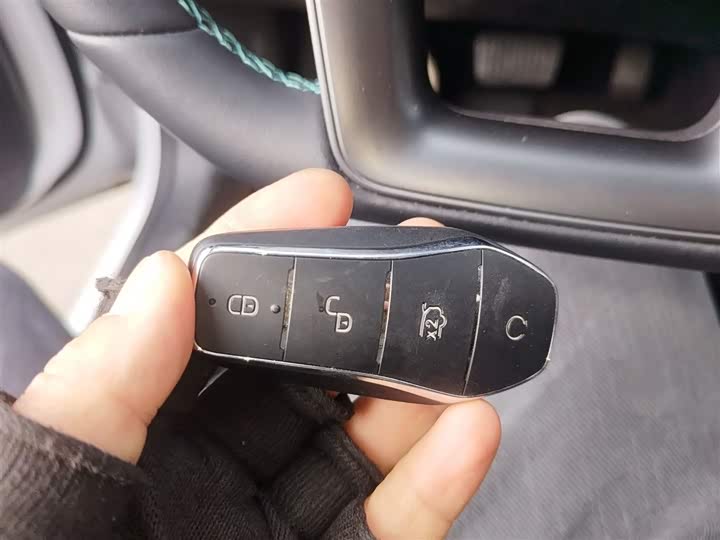 Фото 9 - BYD Qin L