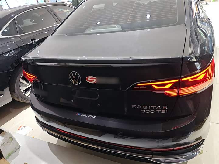 Фото 6 - Volkswagen Sagitar L