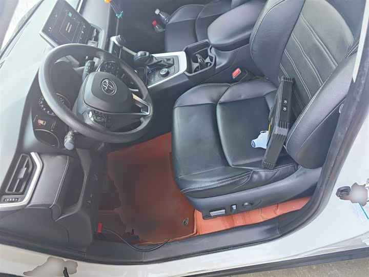 Фото 15 - Toyota Wildlander