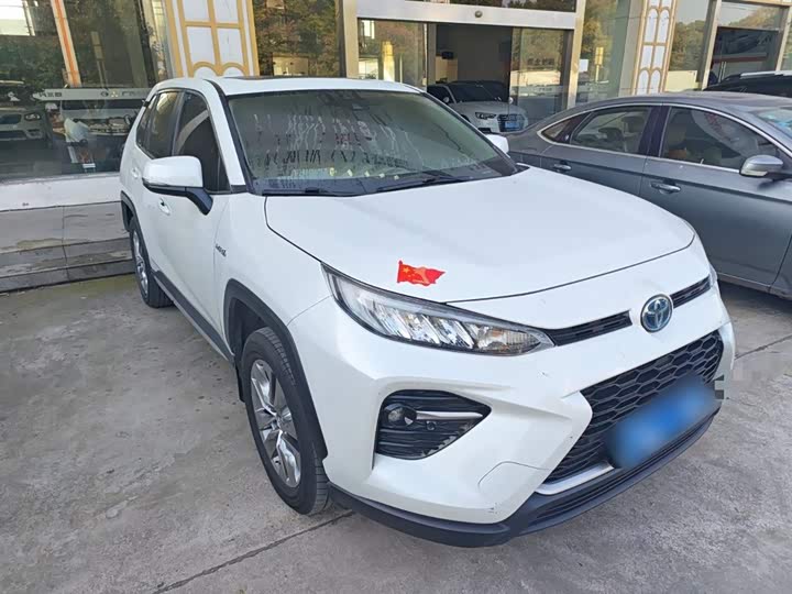 Фото 4 - Toyota Wildlander