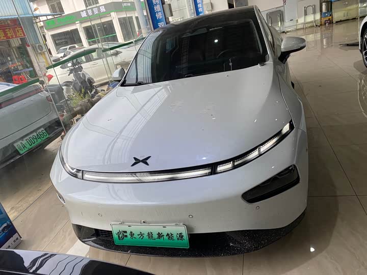 Фото 1 - XPeng P7