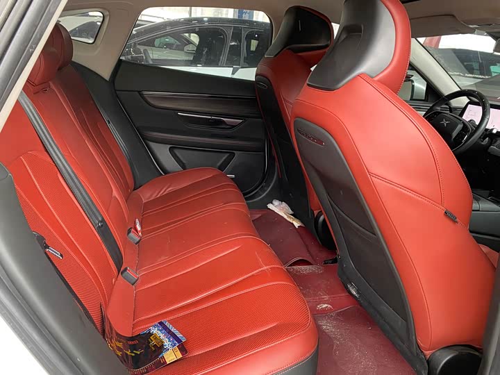 Фото 14 - XPeng P7