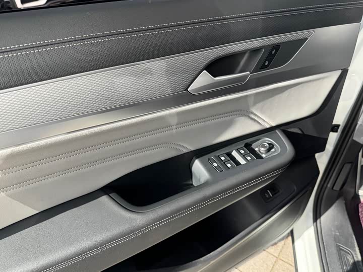 Фото 10 - Volkswagen Tavendor