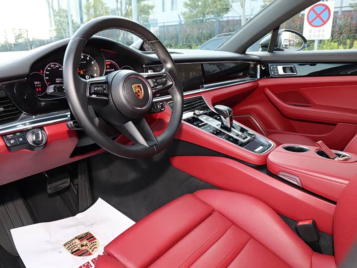 Фото 4 - Porsche Panamera