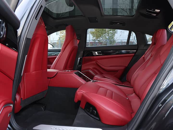 Фото 6 - Porsche Panamera