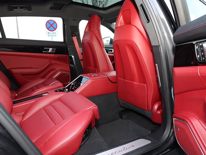 Фото 8 - Porsche Panamera