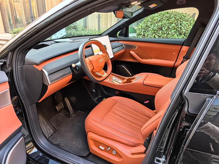 Фото 5 - Nio Onvo L60