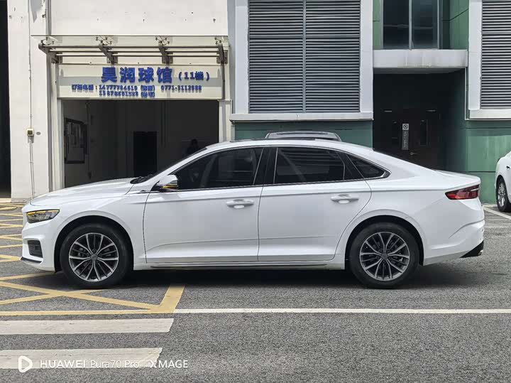 Фото 18 - Geely Preface