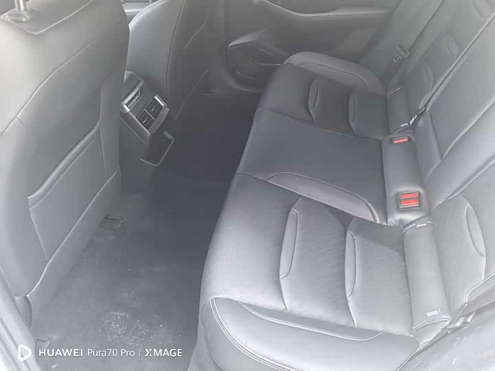 Фото 9 - Geely Preface